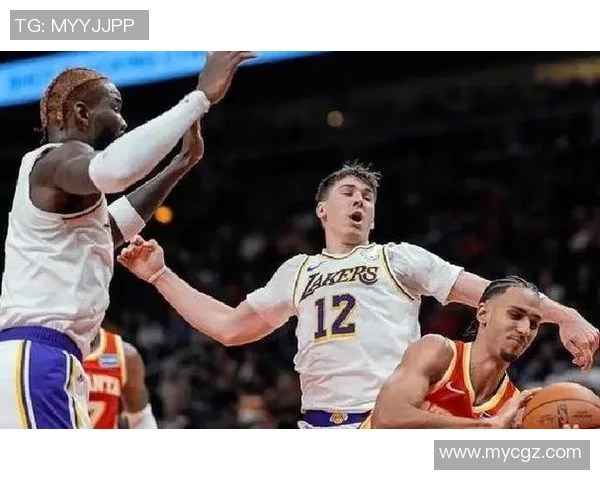 2013年3月4日老鹰与湖人激战回顾精彩瞬间与球员表现分析