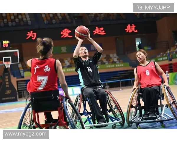 从轮椅篮球运动员到广绣创作者 她亲手发明“新开端”